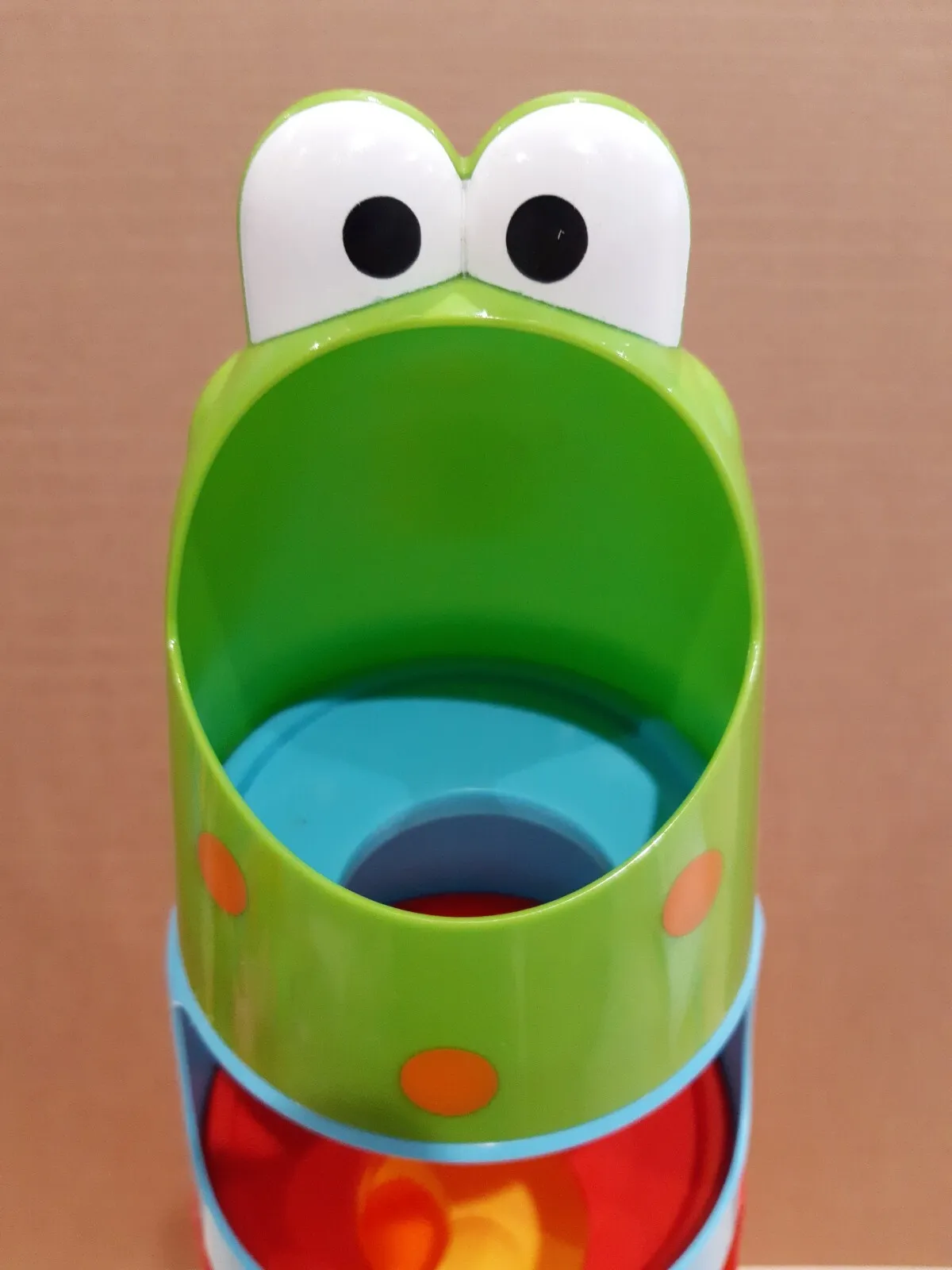 Torre de Apilar Sapo con Pelotas - Imagen 3